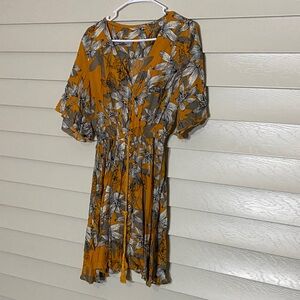 Women’s Mustard Yellow Floral Button-Front Mini Dress – Size L – 100% Rayon